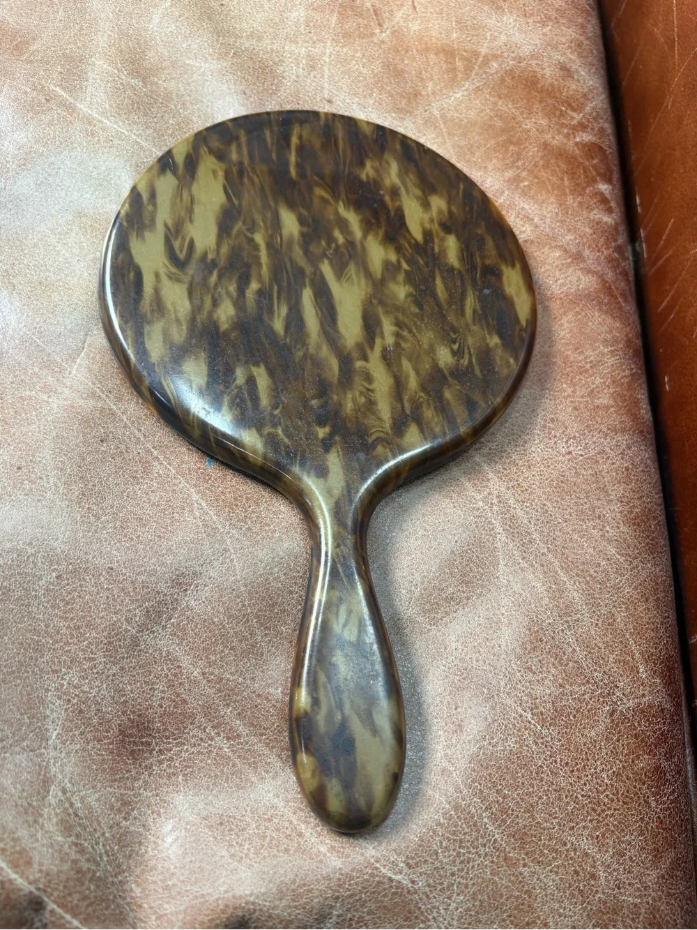 Vintage item faux